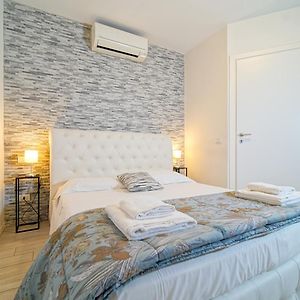 Langolo Di Laura Borgo Roma Destiny Home 3