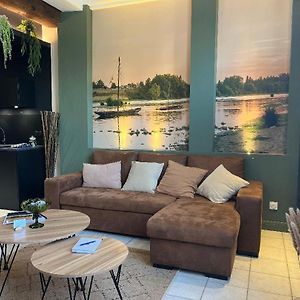 Appartement à 2 Chambres à Coucher