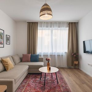 Charmcity Apartment With Air-Condition
