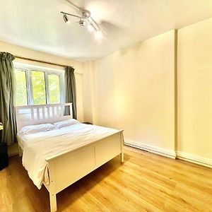 Appartement à 3 Chambres à Coucher