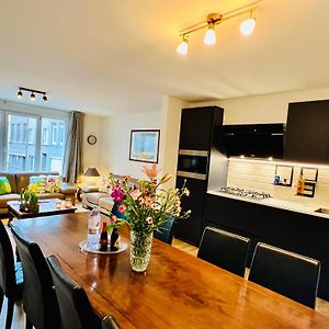 Appartement à 3 Chambres à Coucher