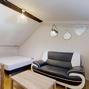 Appartement à 2 Chambres à Coucher