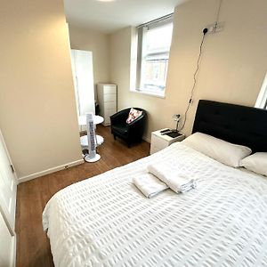 Chambre Budgétée Lit King-Size