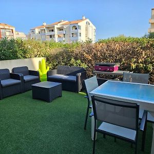 Appartement à 2 Chambres à Coucher