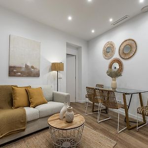 Appartement à 3 Chambres à Coucher