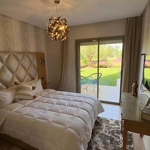 Prestige Lux Garden Pool Golf