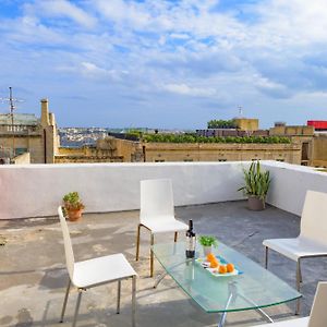 Stylish Valletta Penthouse With Terrace In The Centre