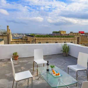 Stylish Valletta Penthouse With Terrace In The Centre