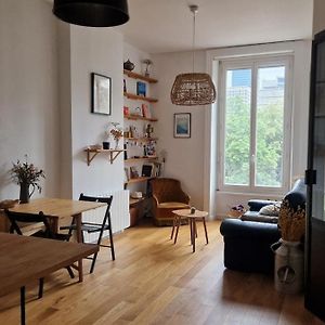 Appartement à 2 Chambres à Coucher