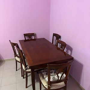 Appartement à 2 Chambres à Coucher