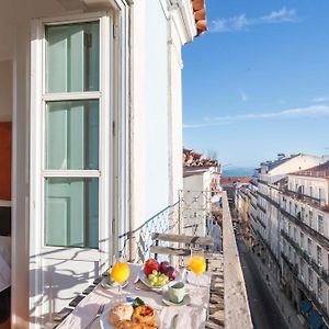 Appartement à 3 Chambres à Coucher