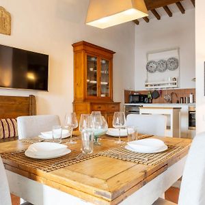 Appartement à 3 Chambres à Coucher