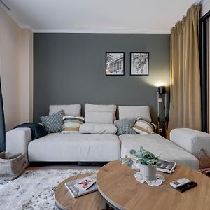 Appartement à 2 Chambres à Coucher