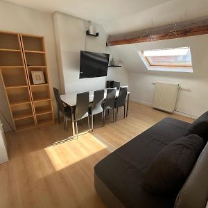 Appartement à 2 Chambres à Coucher