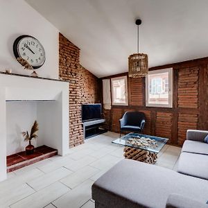 Appartement à 2 Chambres à Coucher