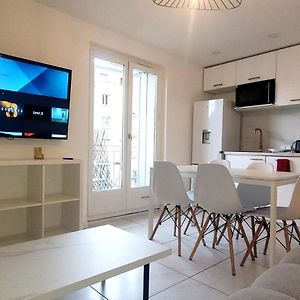 Appartement à 4 Chambres à Coucher