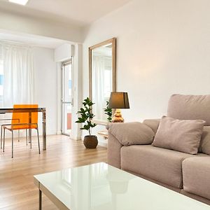 Appartement à 3 Chambres à Coucher
