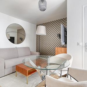 Appartement à 2 Chambres à Coucher