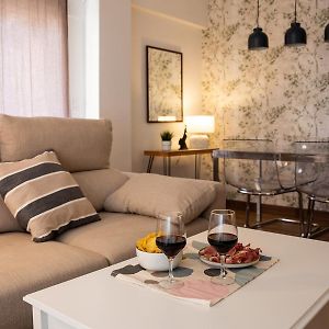 Appartement de Luxe à 2 Chambres à Coucher