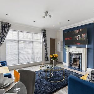 Appartement à 2 Chambres à Coucher