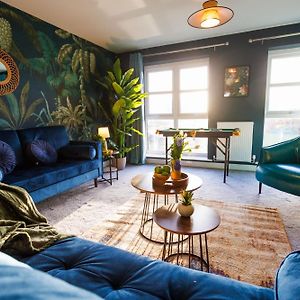 Luxury Celebrity Townhouse Etihad Stadium Coop Live Arena 2 Parking Sleep 10