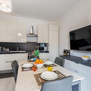 Appartement à 2 Chambres à Coucher