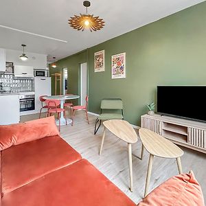 Appartement à 2 Chambres à Coucher