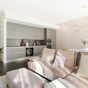 Appartement à 2 Chambres à Coucher