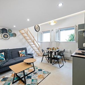 Bleu Rivage - Magnifique 2P Au Port De Nice - 1 Chambre Et 1 Mezzanine