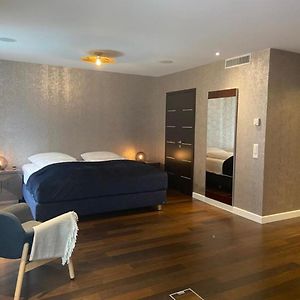 Appartement à 4 Chambres à Coucher