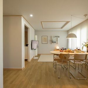 Appartement à 3 Chambres à Coucher