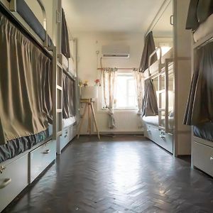 Dormitory Room Mixed