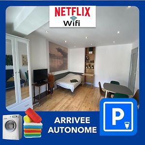 CHIC&COSY F1 GARE Chateaucreux NETFLIX