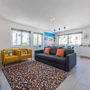 Central Town 2-Bedroom Apartment Albufeira