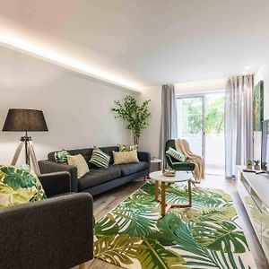 Downtown Albufeira 3-Bedroom Luxury Apartment
