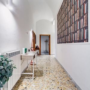 Appartement à 3 Chambres à Coucher