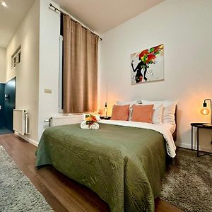 Luxury Suites Centrum By Rikas Hotels