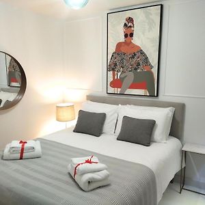 Cais Das Pedras Patio Apartment - With Washer And Dryer Machine