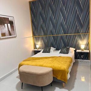 Cyrus Hotel -Housse Coeur De Ville