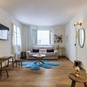 Chic Old Town Apartment