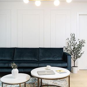 Appartement de Luxe à 2 Chambres à Coucher