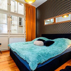 Appartement à 4 Chambres à Coucher