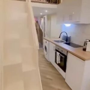 Appartement à 2 Chambres à Coucher