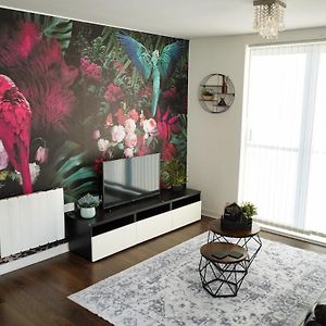 Appartement à 2 Chambres à Coucher