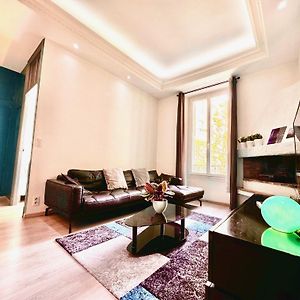 Appartement à 2 Chambres à Coucher