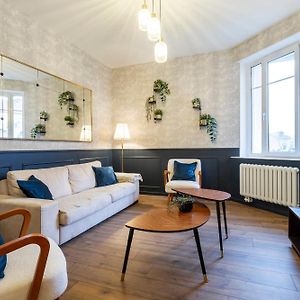 Appartement à 2 Chambres à Coucher