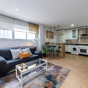 Appartement à 2 Chambres à Coucher