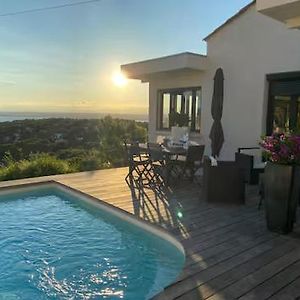 Villa à 2 Chambres à Coucher