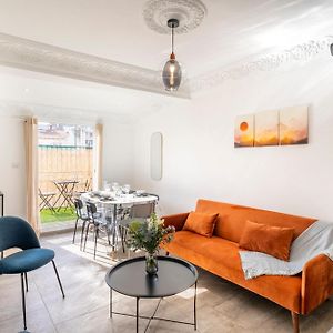 Appartement à 3 Chambres à Coucher