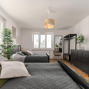 Appartement à 3 Chambres à Coucher